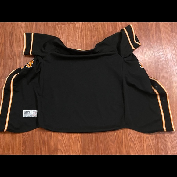 Boys Pittsburgh Pirates 100% Polyester Button Down Shirt - Picture 2 of 4